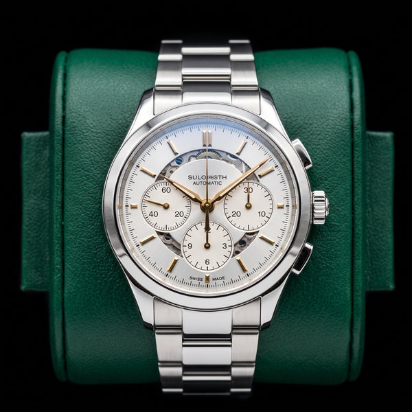 Montre automatique sur coussin de remontoir Maison Faubourg