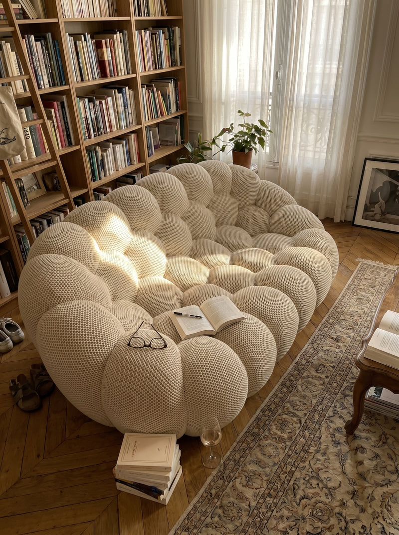Intérieur avec le canapé Canapé Bubble Deux Places — Ivoire — Marie-Claire G., Paris 16e